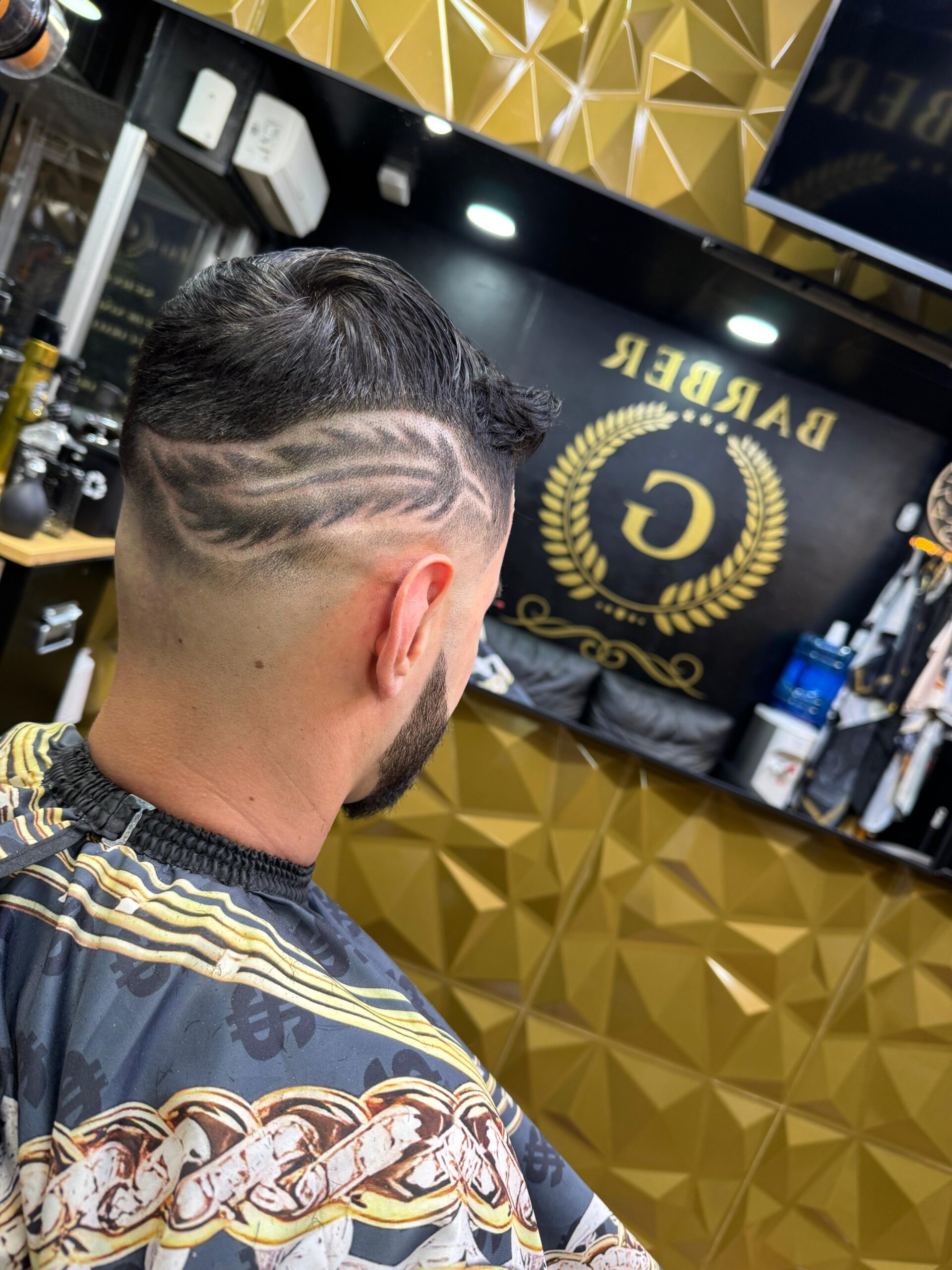 Corte de pelo Diseño - Barber Gómez Tattoo
